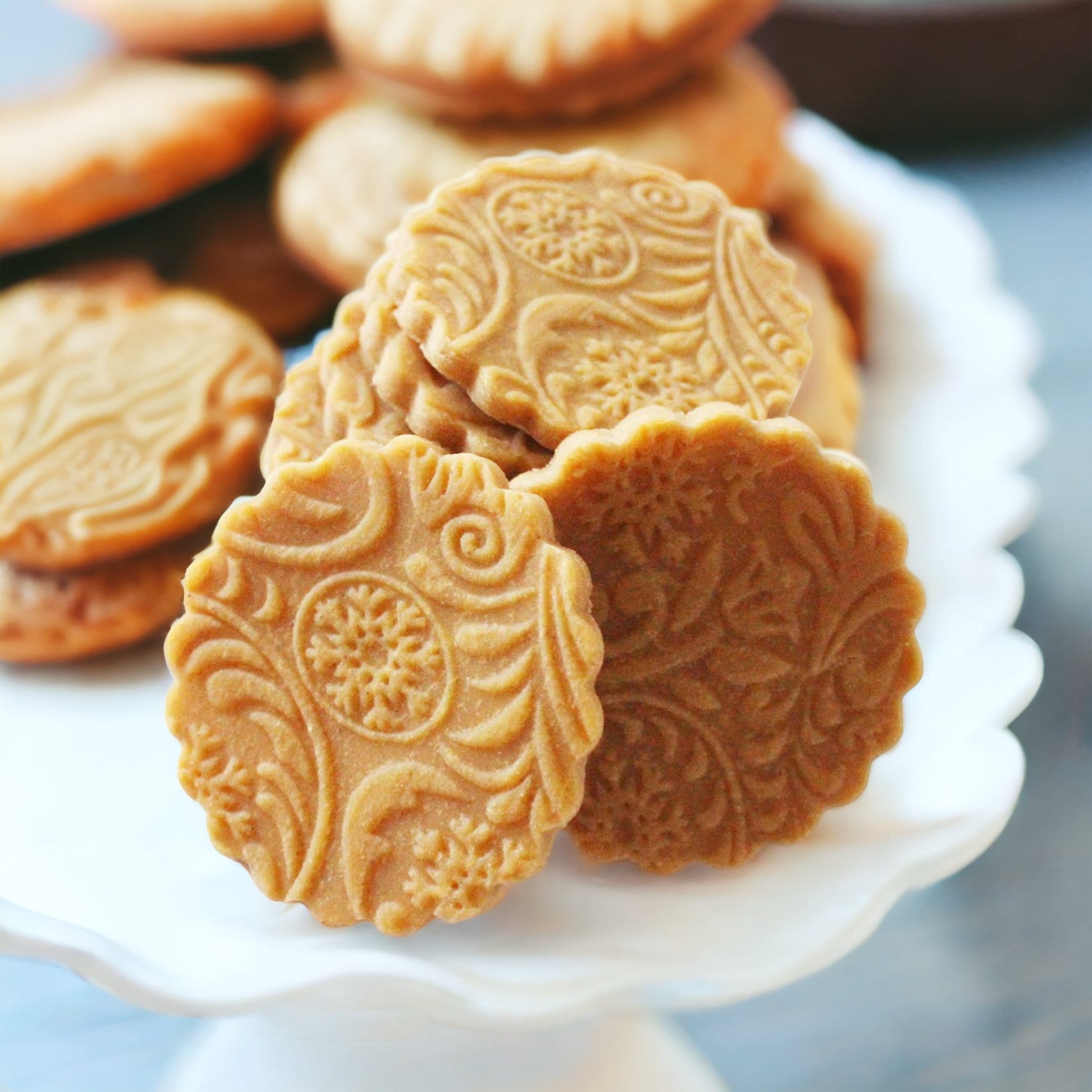 peanut butter dog biscuits with folk pattern - 0